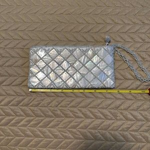 Beautiful and classy Mother of Pearl and beaded purse for formal occasions.